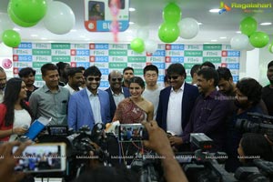 Samantha Unveils Oppo F11 Pro at Big C Mobiles 