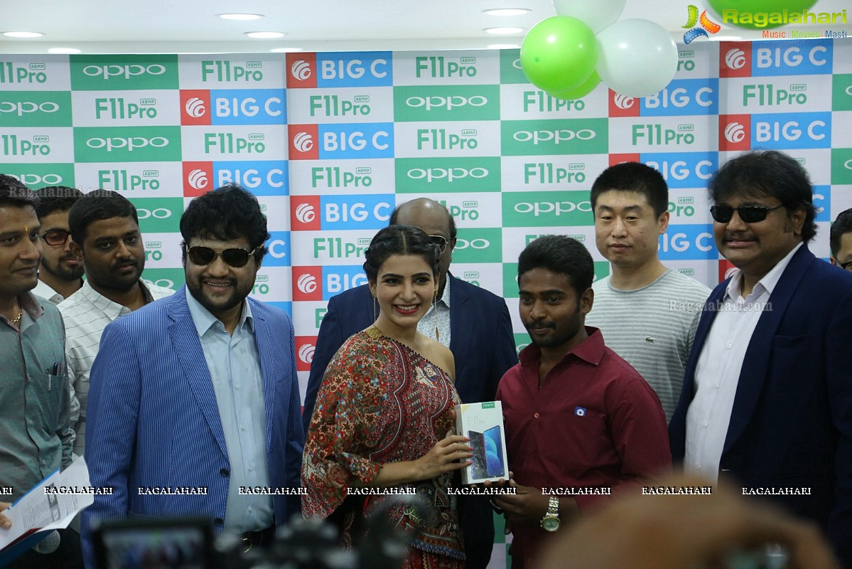 OPPO F11 Pro Grand Launch By Samantha Akkineni @ Big C Mobiles in Vijayawada