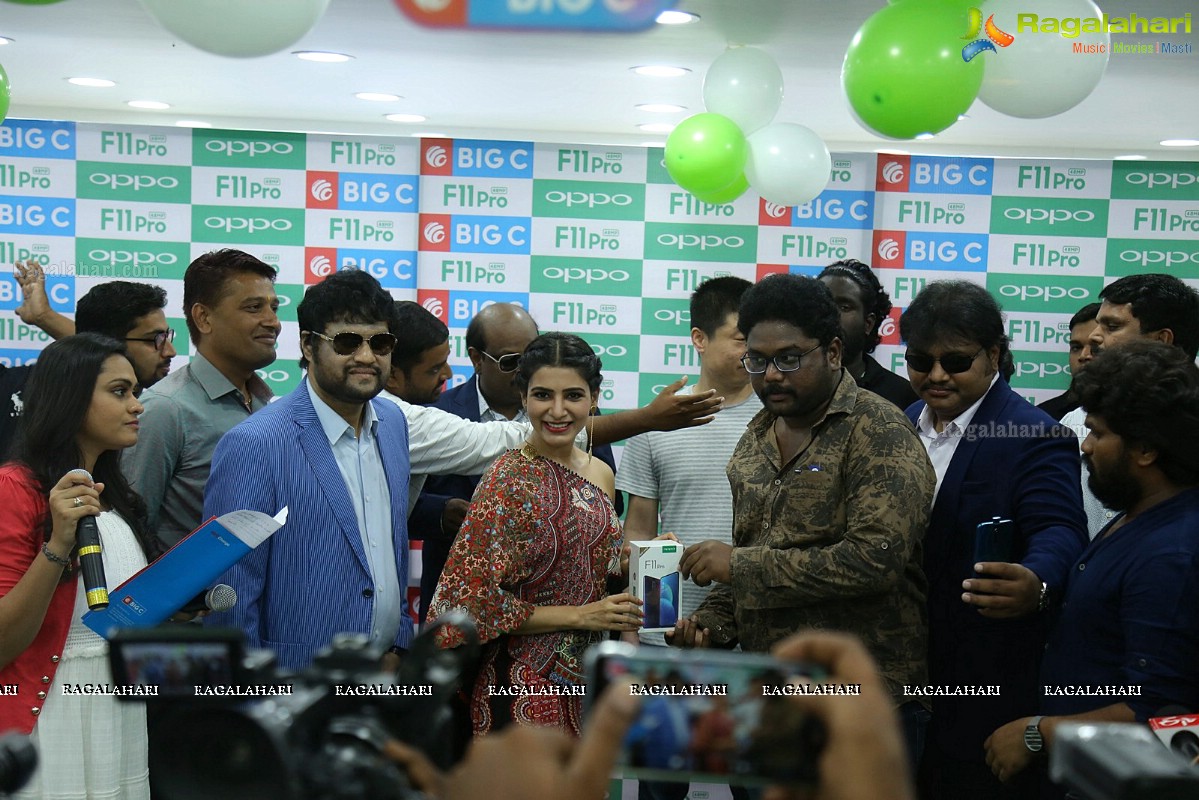 OPPO F11 Pro Grand Launch By Samantha Akkineni @ Big C Mobiles in Vijayawada