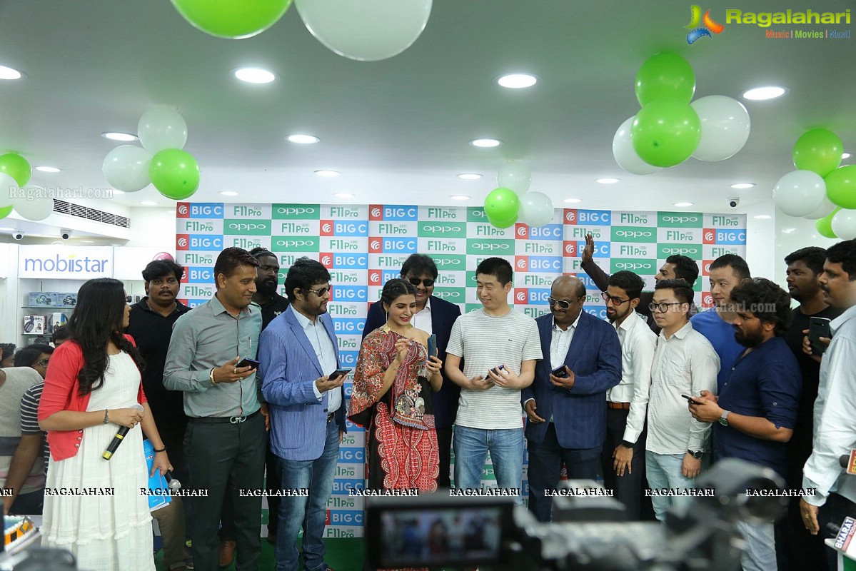 OPPO F11 Pro Grand Launch By Samantha Akkineni @ Big C Mobiles in Vijayawada