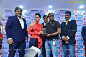 Samantha Launches Samsung S10e Mobile At Big C