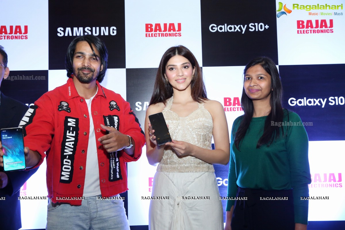 Mehrene & Harshavardhan Launch Samsung Galaxy S10, S10e & S10+ at Bajaj Electronics, Forum Sujana MALL