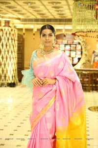 Siddheshwari New Store Launch & Fashion Show