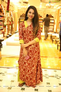 Siddheshwari New Store Launch & Fashion Show