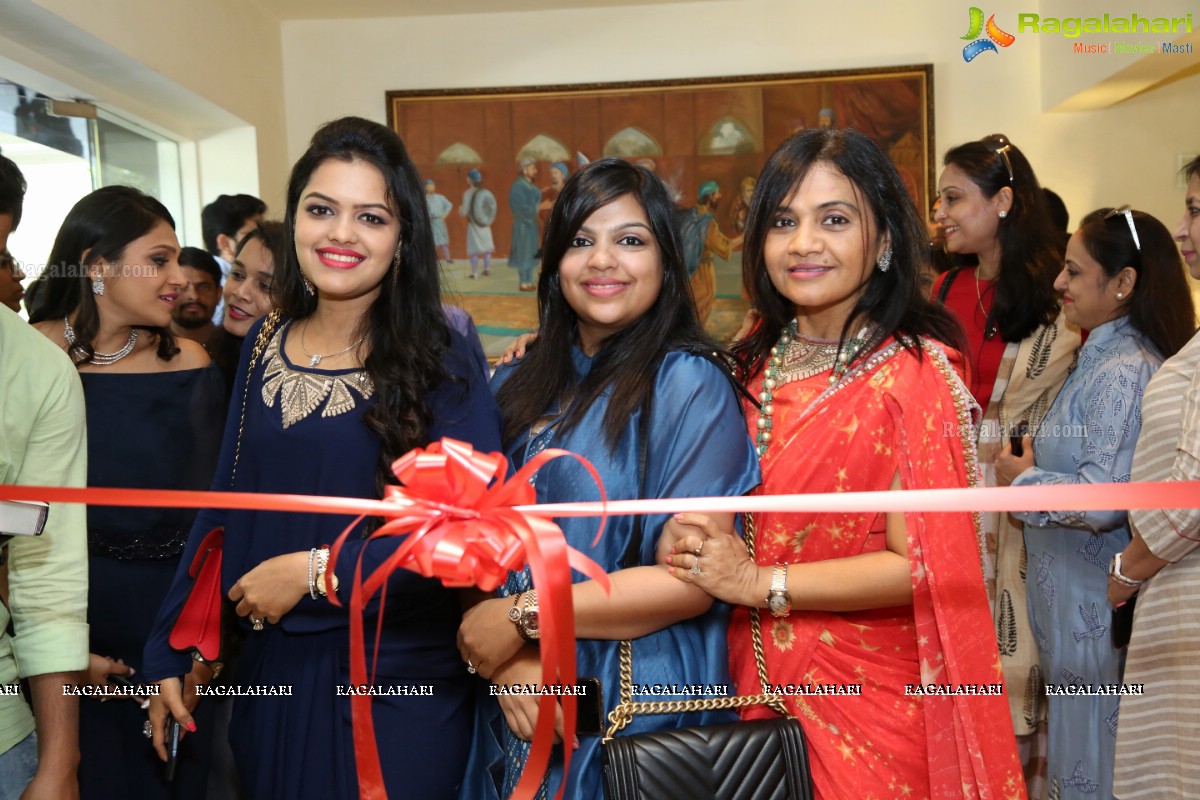 Jayanti Reddy Inaugurates 'Simply, The Red Carpet' Exhibition at Taj Deccan, Hyderabad