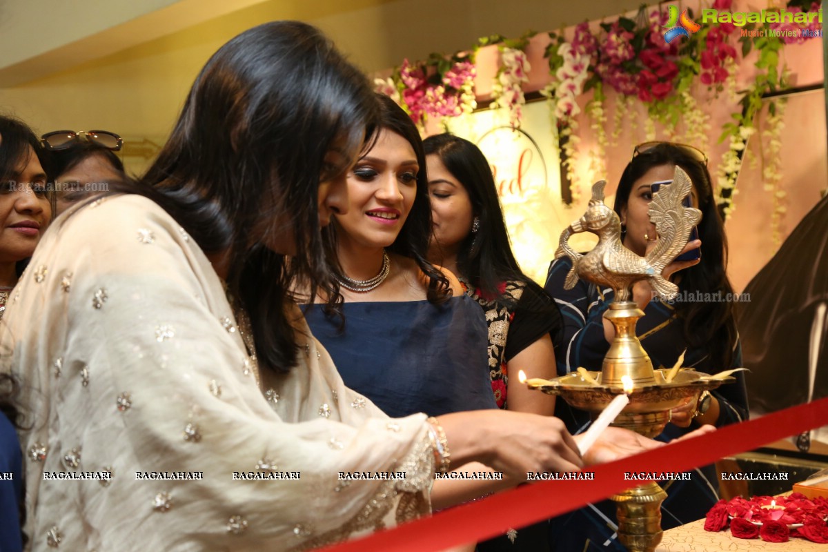 Jayanti Reddy Inaugurates 'Simply, The Red Carpet' Exhibition at Taj Deccan, Hyderabad