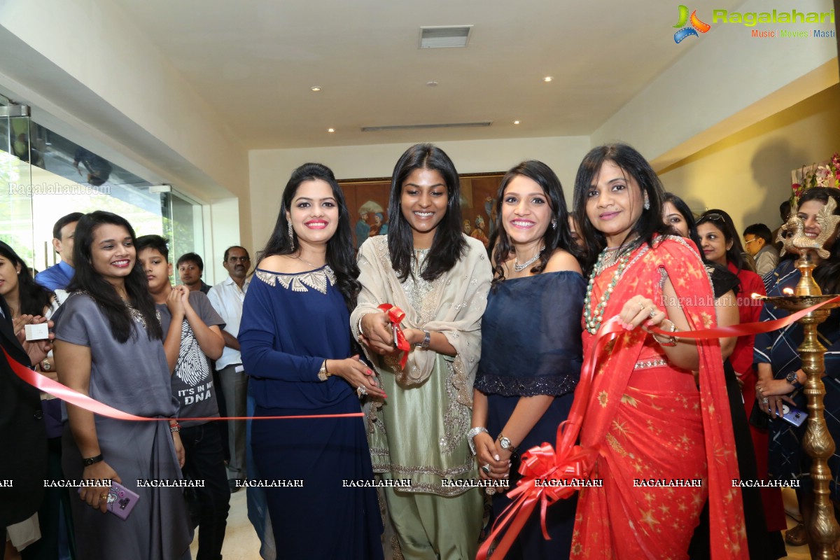 Jayanti Reddy Inaugurates 'Simply, The Red Carpet' Exhibition at Taj Deccan, Hyderabad