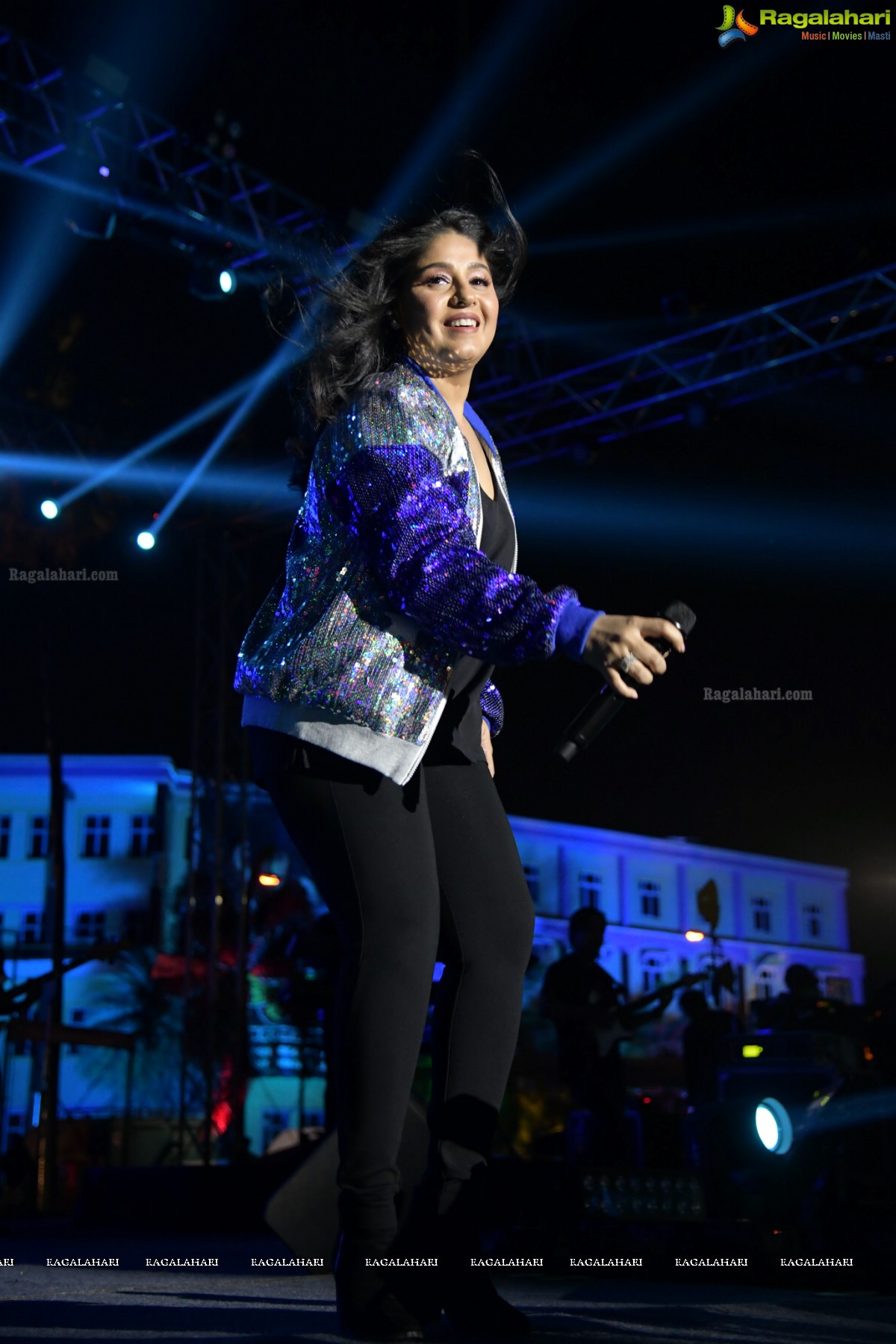 Sunidhi Chauhan Concert @ TKR College Fest - Shiznay 2019