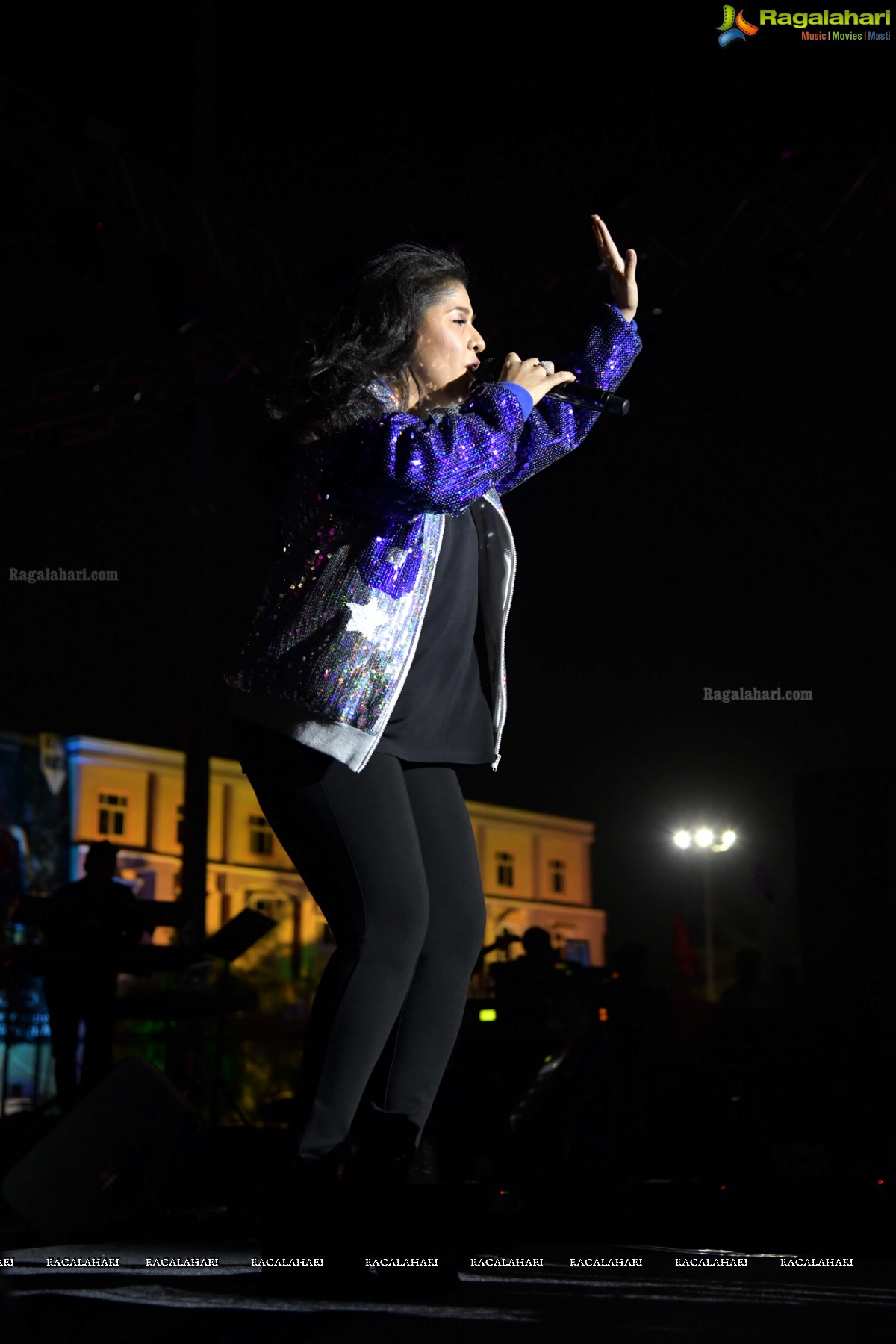 Sunidhi Chauhan Concert @ TKR College Fest - Shiznay 2019