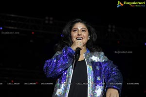 Sunidhi Chauhan Concert @ TKR College Of Engineering 