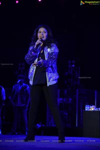 Sunidhi Chauhan Concert @ TKR College Of Engineering 