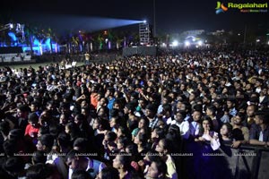 Sunidhi Chauhan Concert @ TKR College Of Engineering 