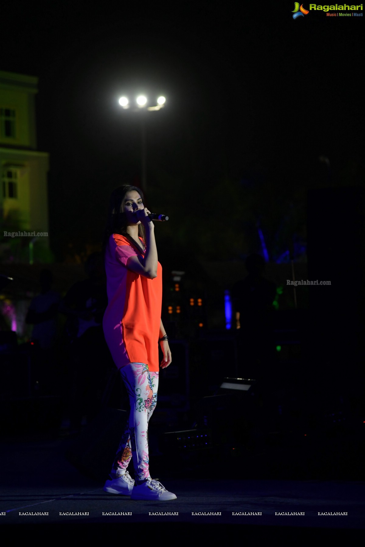 Sunidhi Chauhan Concert @ TKR College Fest - Shiznay 2019