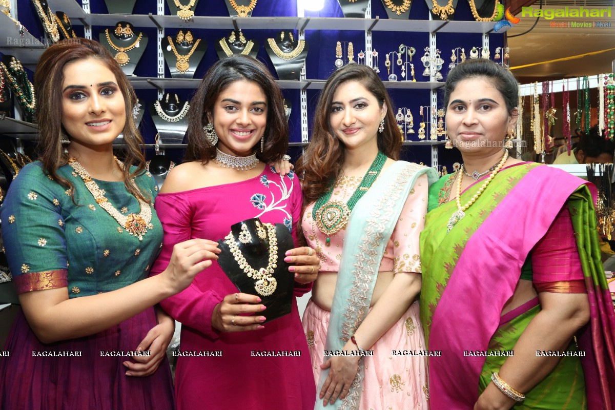 Siddhi Idnani & Harshita Patel Launch Sutraa - Women's Day Special Exhibition @ Emerald Hall, Taj Krishna in Hyderabad