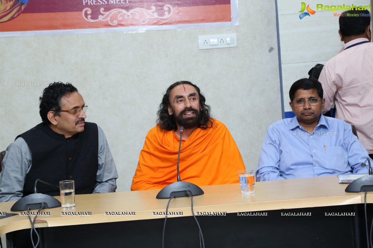 Swami Mukundananda Delivers a Talk On ‘Technology For Mind Management’ at Visvesvaraya Bhavan