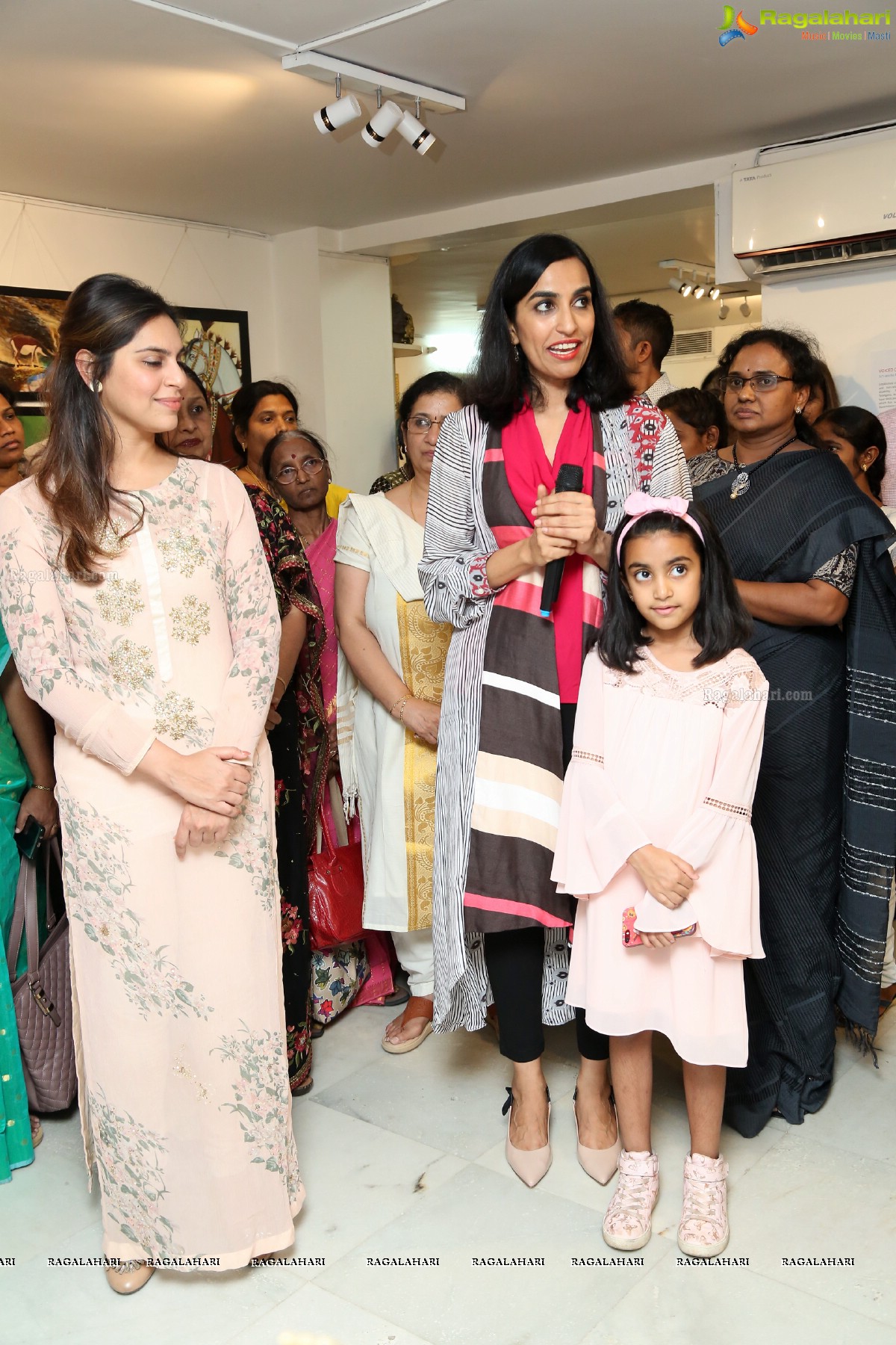 Mrs Upasana Kamineni konidela Inaugurates Voiced Colours - Ashray Akruti Children’s Art Work Display at Shrishti Art Gallery 