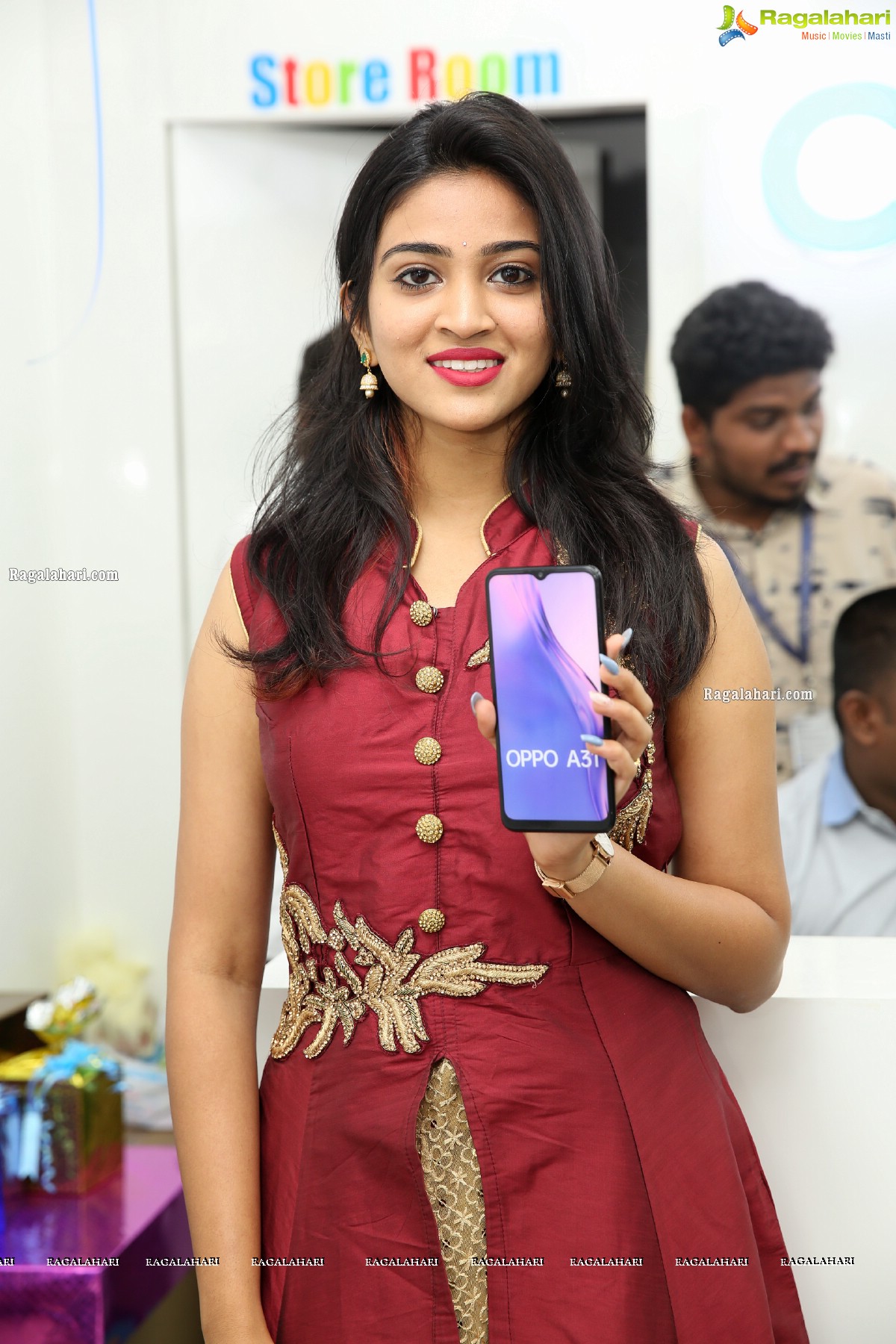 Cellbay Multi-Brand Mobile Store Launch by Niharika Konidela at Nallagandala