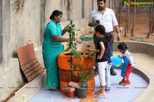 Experiential Learning in The Early Years at Toddler's Den