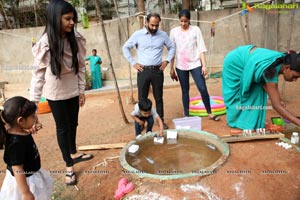 Experiential Learning in The Early Years at Toddler's Den