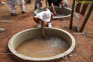 Experiential Learning in The Early Years at Toddler's Den