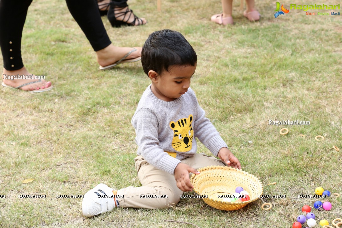 Experiential Learning in The Early Years at Toddler's Den