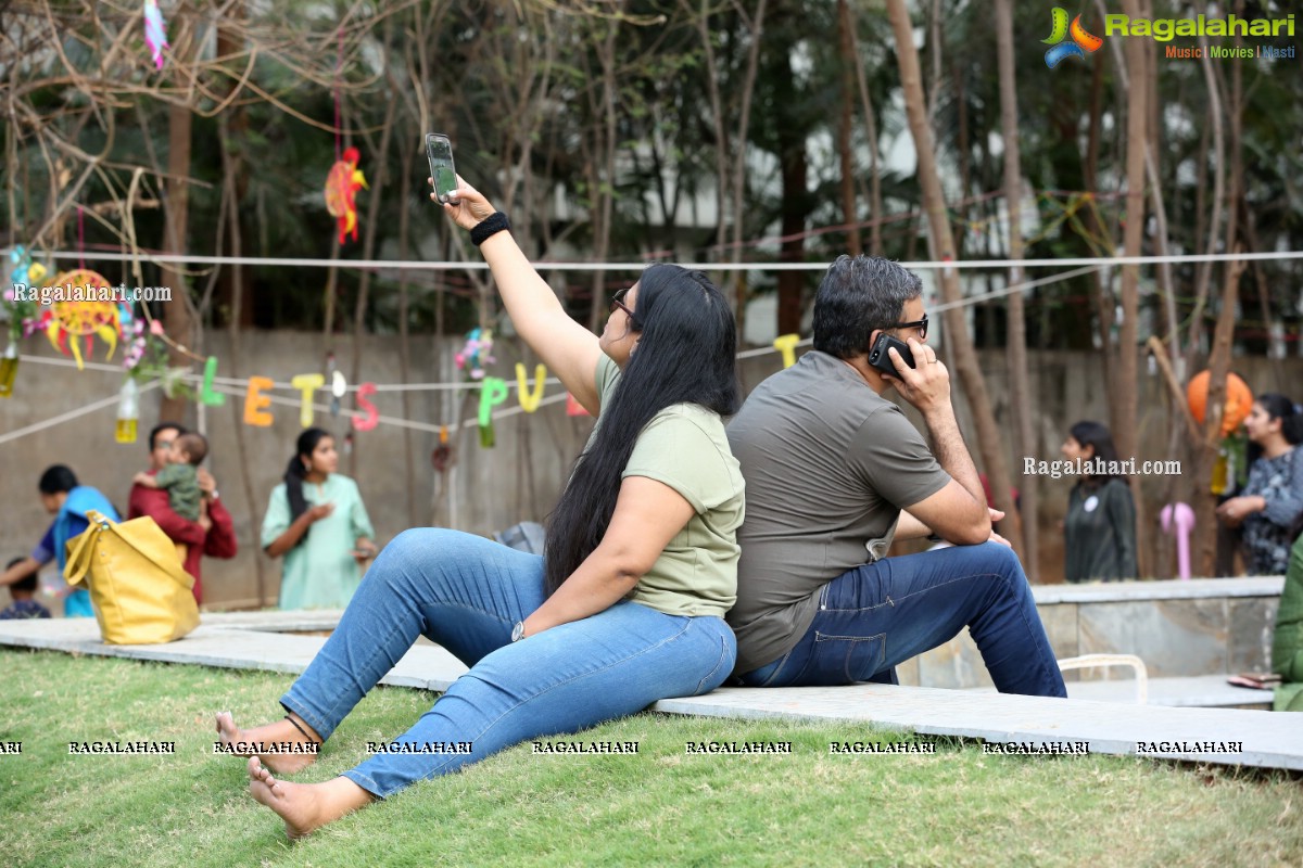 Experiential Learning in The Early Years at Toddler's Den