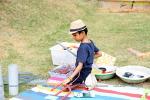 Experiential Learning in The Early Years at Toddler's Den