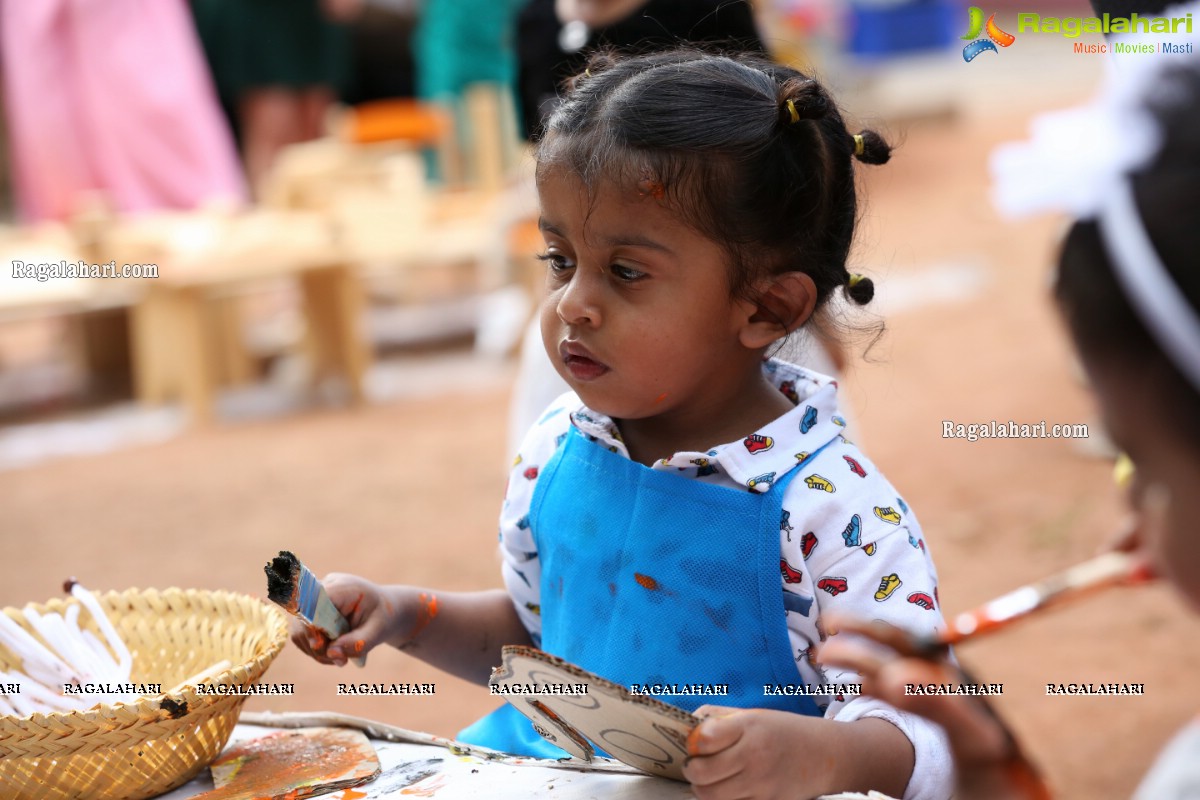 Experiential Learning in The Early Years at Toddler's Den