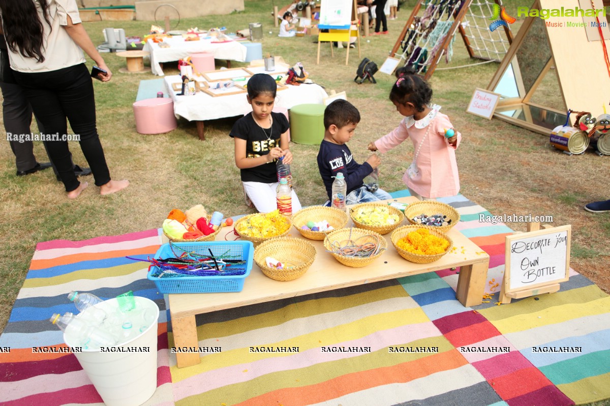 Experiential Learning in The Early Years at Toddler's Den