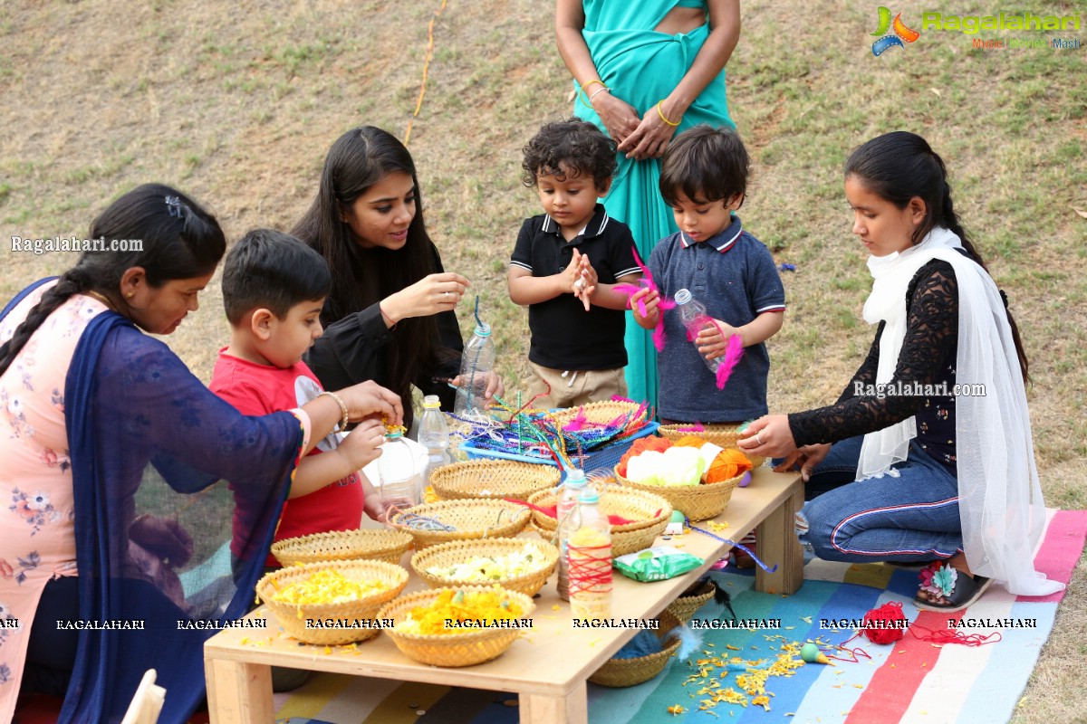 Experiential Learning in The Early Years at Toddler's Den