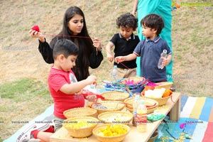 Experiential Learning in The Early Years at Toddler's Den