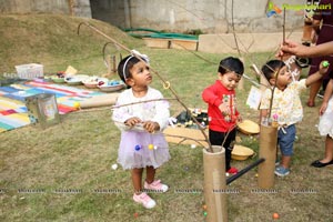 Experiential Learning in The Early Years at Toddler's Den