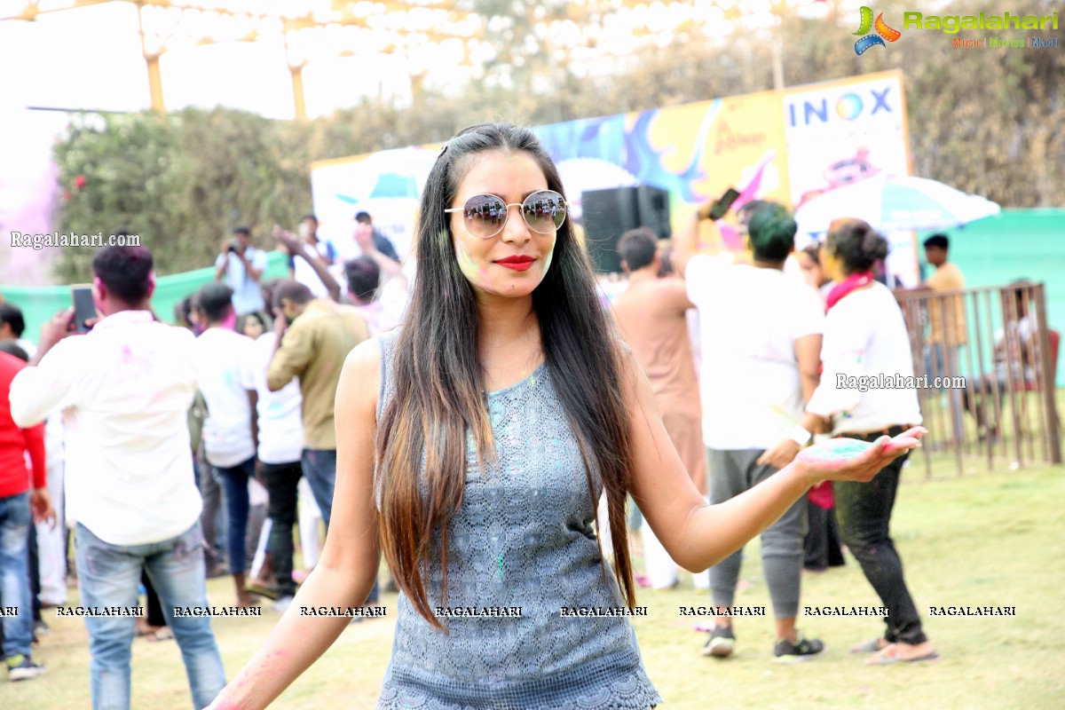 Hyderabad Biggest Holi Festival 2020 at Sandhya Convention Centre