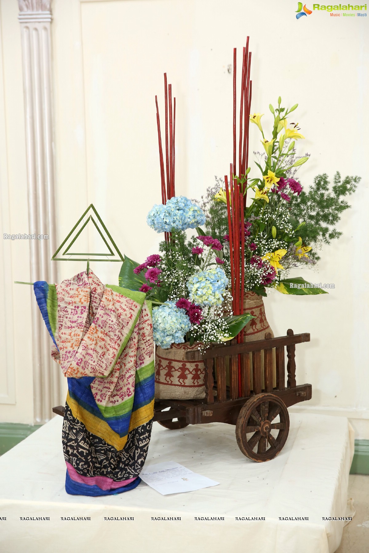 Blooms & Looms an Ikebana Exhibition at Salarjung Museum