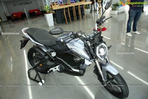 Revolt Intellicorp AI-Enabled Motorcycle RV 400 in HYD