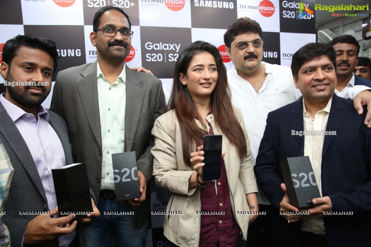 Samsung Galaxy S20 & S20+ Launch by Akshara Haasan at Technovision, Hyderabad