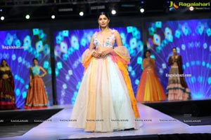 Sthri Grand Fashion Show N Convention