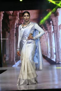 Sthri Grand Fashion Show N Convention