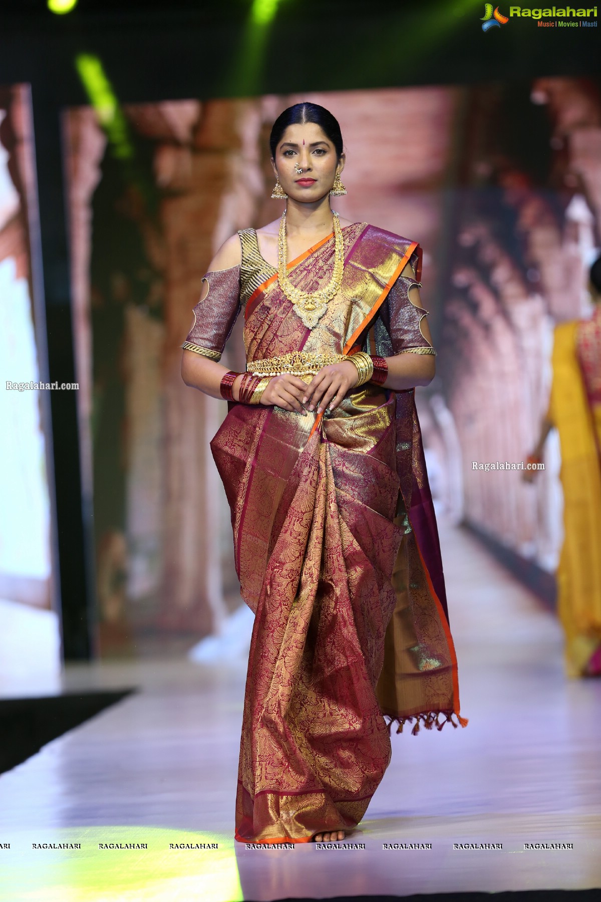 Sthri Grand Fashion Show at N Convention, Hyderabad