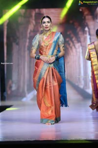 Sthri Grand Fashion Show N Convention