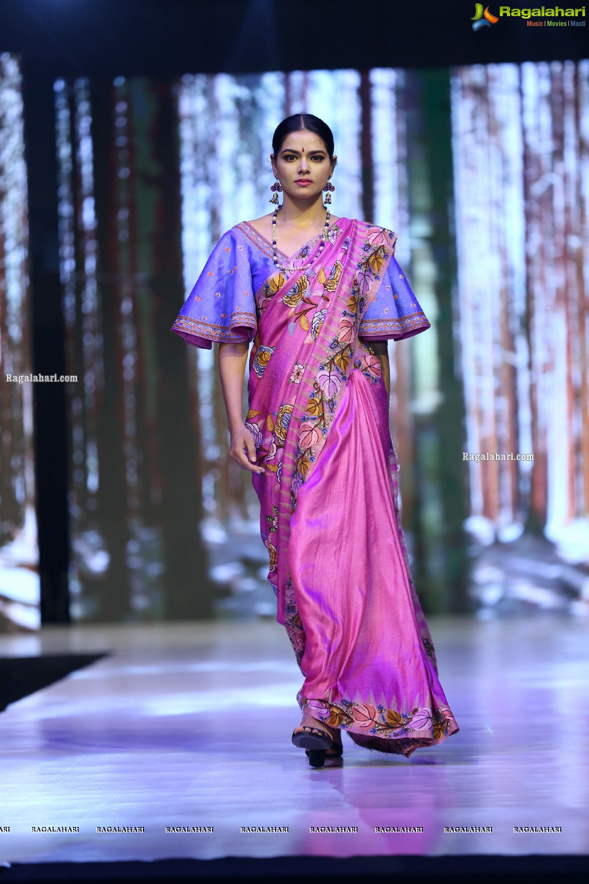 Sthri Grand Fashion Show at N Convention, Hyderabad