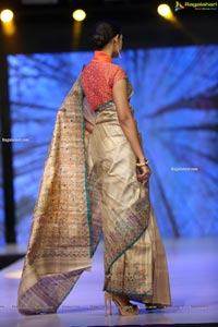 Sthri Grand Fashion Show N Convention