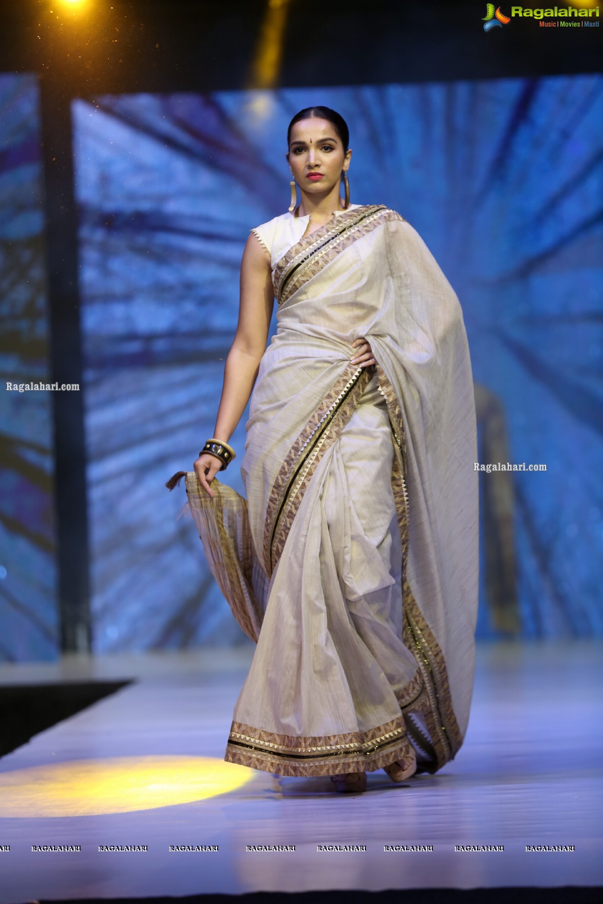 Sthri Grand Fashion Show at N Convention, Hyderabad