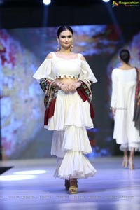 Sthri Grand Fashion Show N Convention