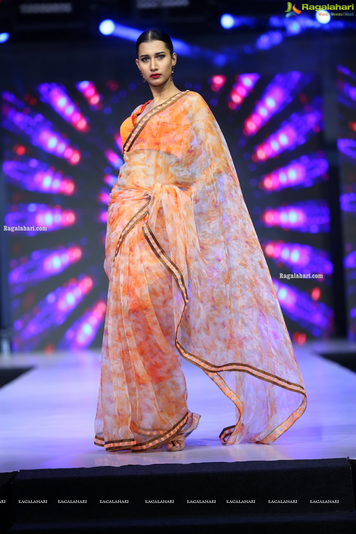 Sthri Grand Fashion Show at N Convention, Hyderabad