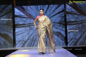 Sthri Grand Fashion Show N Convention