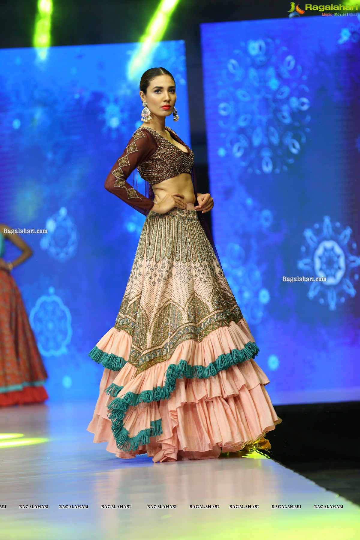 Sthri Grand Fashion Show at N Convention, Hyderabad