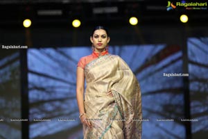 Sthri Grand Fashion Show N Convention