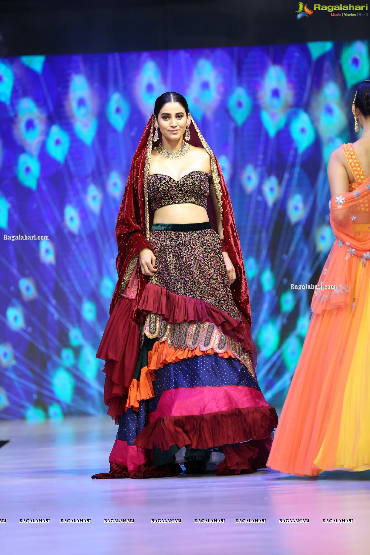 Sthri Grand Fashion Show at N Convention, Hyderabad