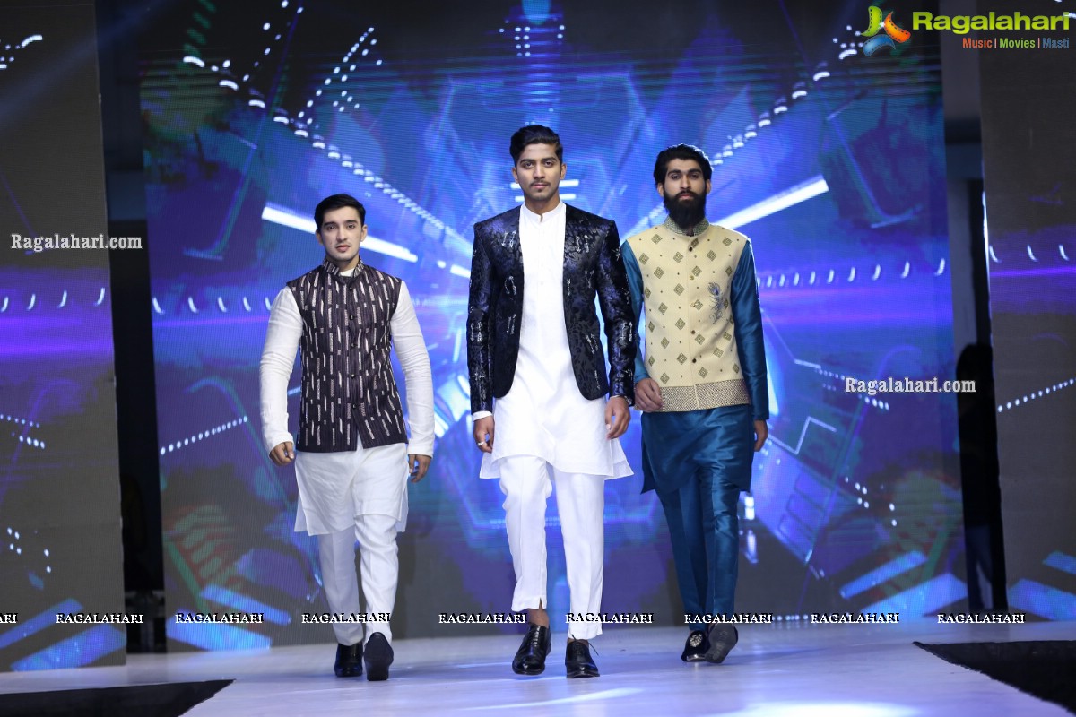 Sthri Grand Fashion Show at N Convention, Hyderabad